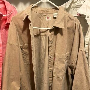 LEVI’S XL CORDUROY BUTTON DOWN